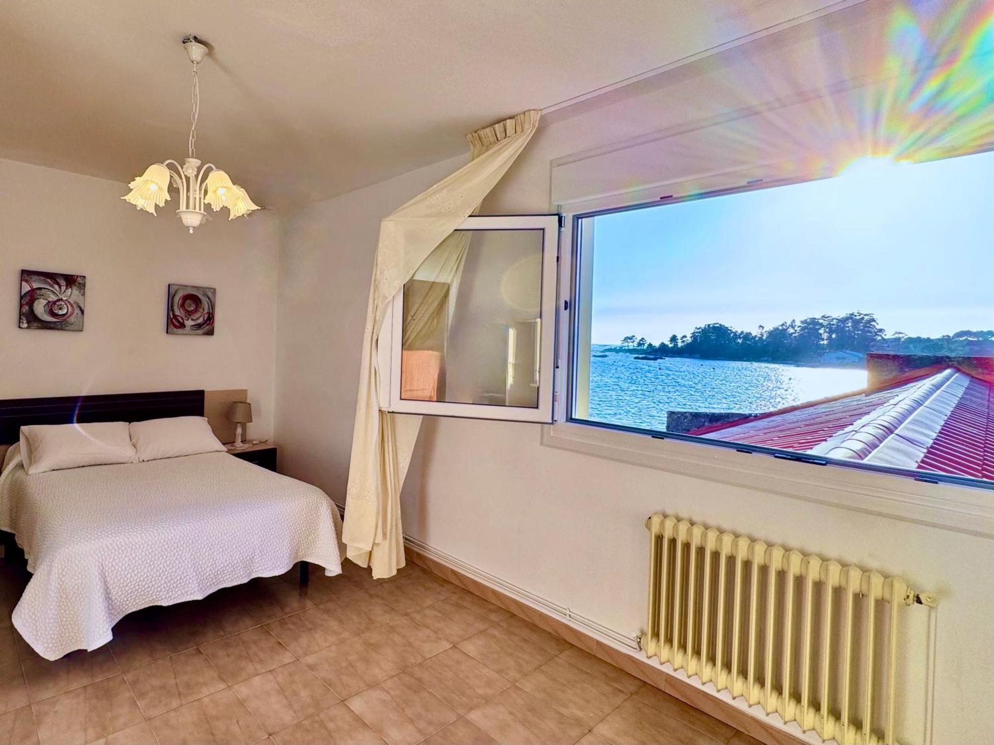Apartamento Paseo Maritimo-A Illa De Arousa Bagian luar foto