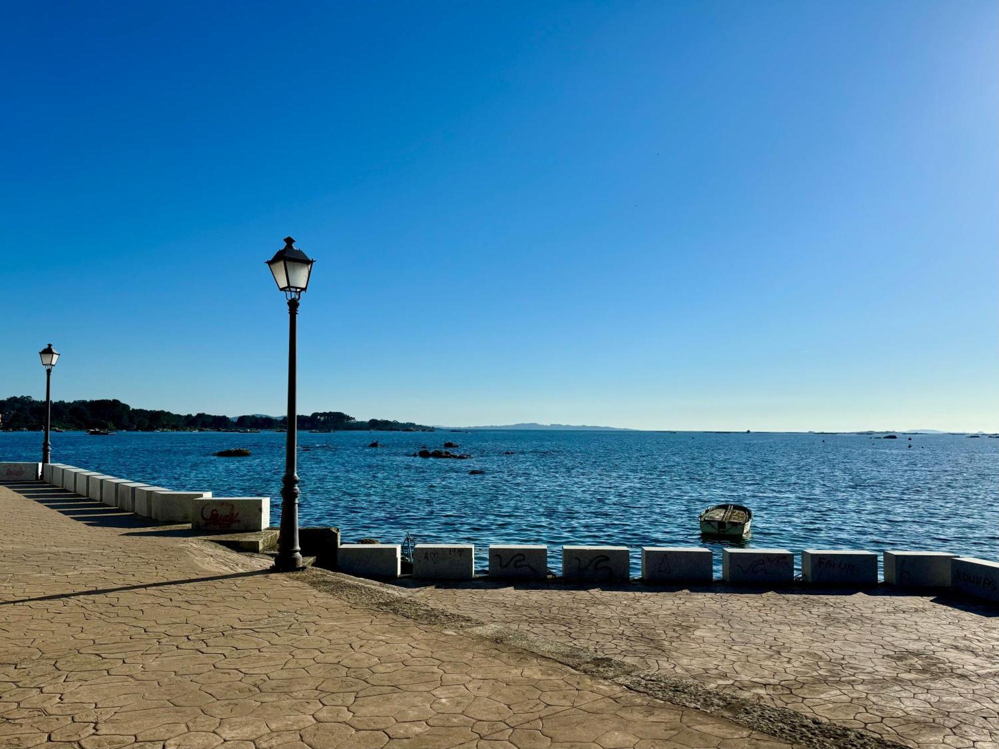 Apartamento Paseo Maritimo-A Illa De Arousa Bagian luar foto