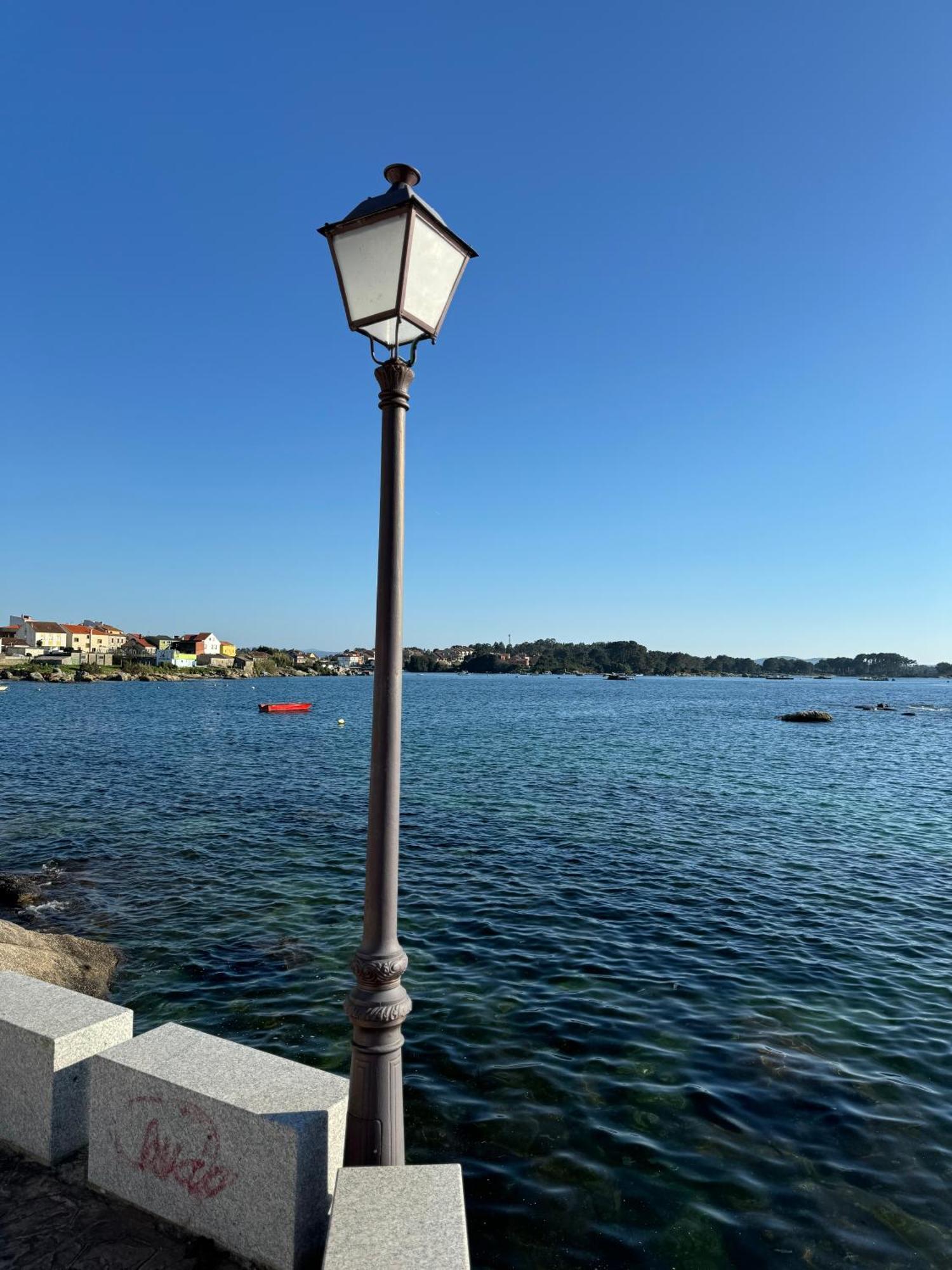 Apartamento Paseo Maritimo-A Illa De Arousa Bagian luar foto
