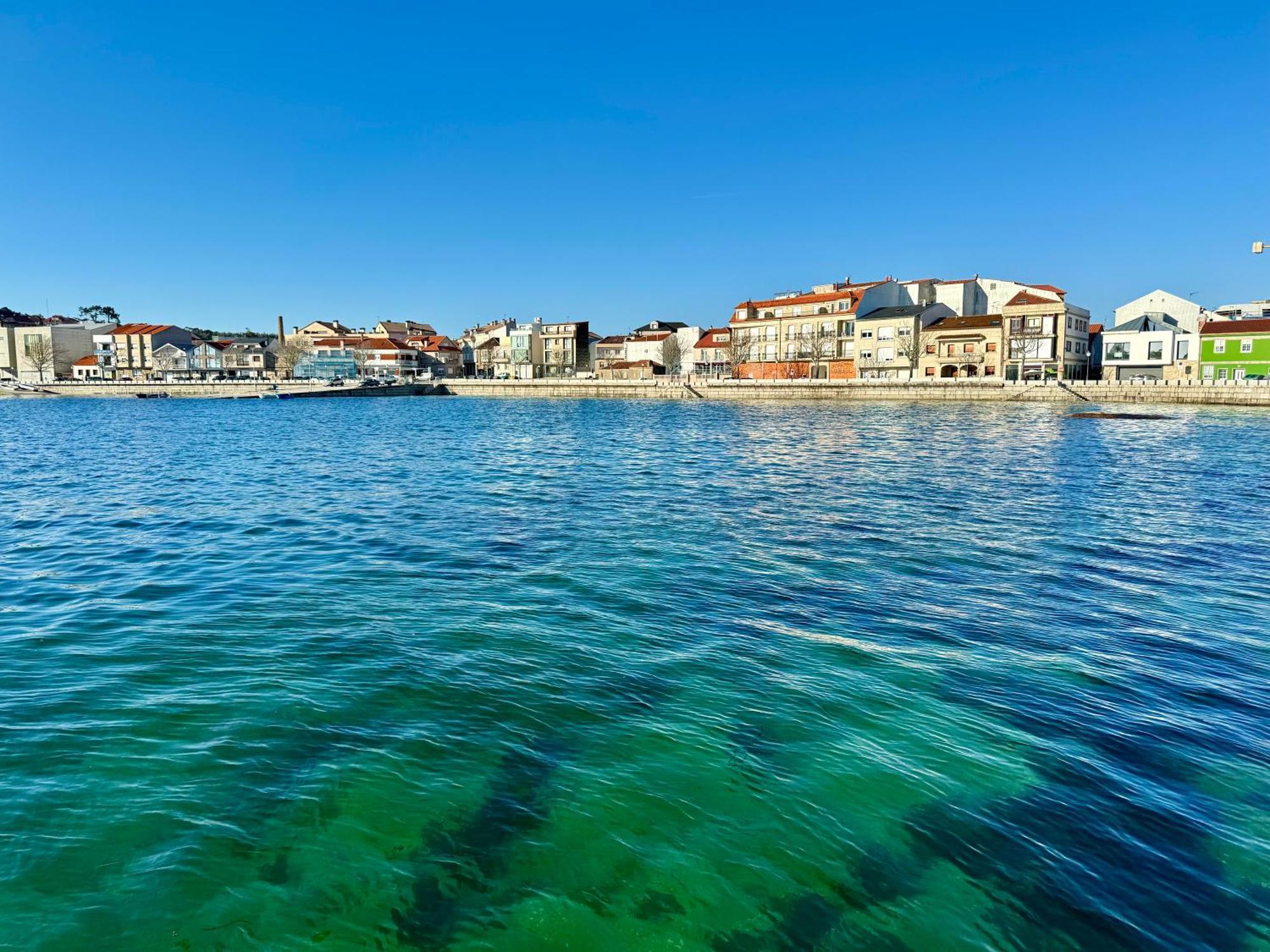 Apartamento Paseo Maritimo-A Illa De Arousa Bagian luar foto